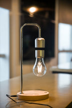 Bordslampa Levitas Magnetiskt Svävande