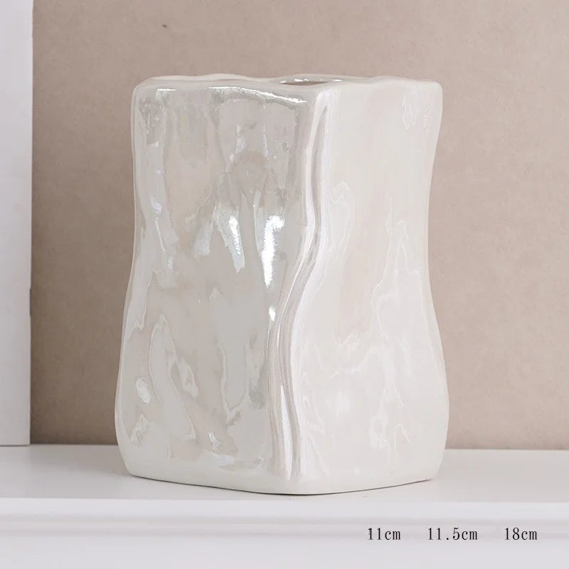Ceramic Decorative Vase (CERAMICA)