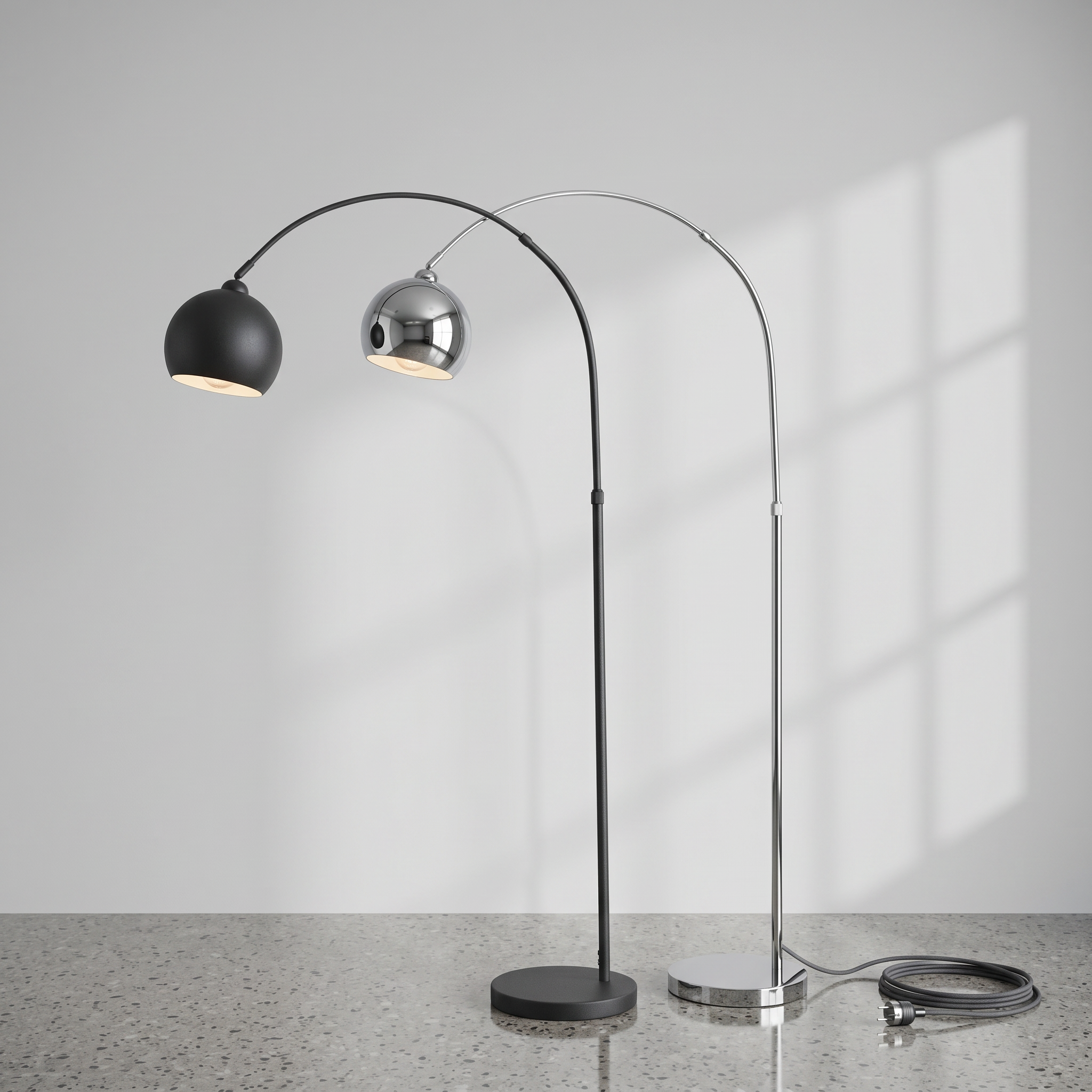 Golvlampa Arcus Metall